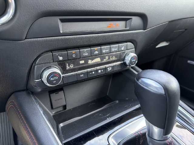 Used 2025 MAZDA CX-5 Carbon Edition AWD/4WD image 32