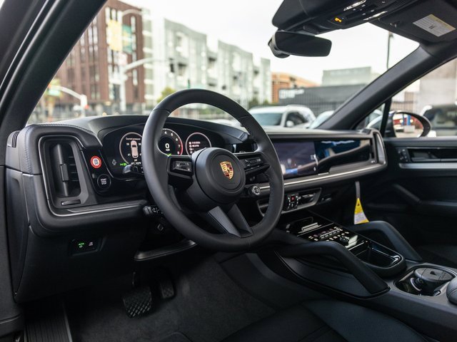 New 2026 Porsche Cayenne E-Hybrid image 4