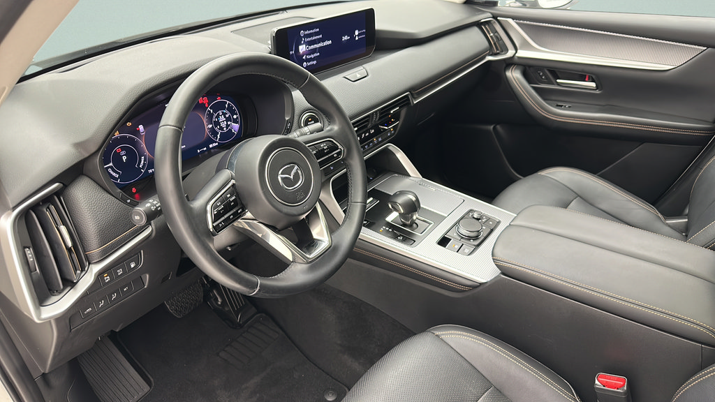 Used 2024 MAZDA CX-90 Plug-In Hybrid w/ Premium Pkg AWD/4WD image 12