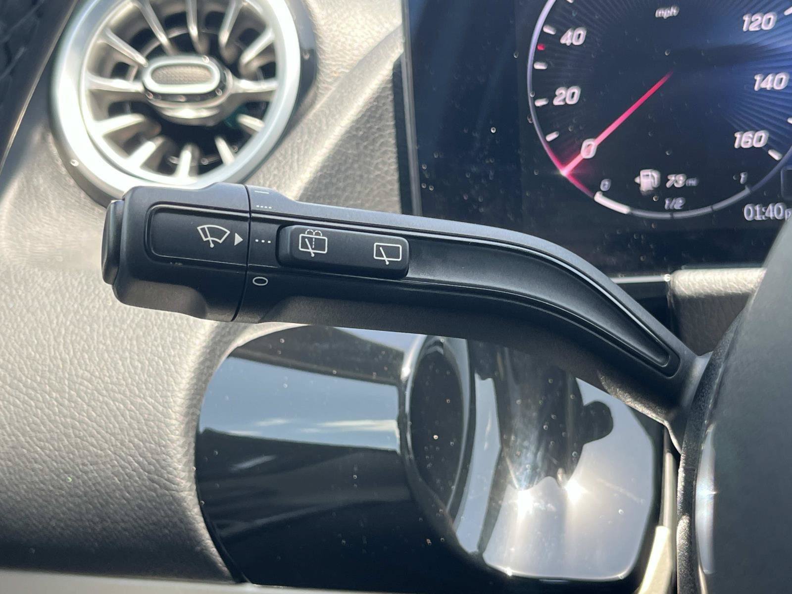 Certified 2025 Mercedes-Benz GLA 250 image 30