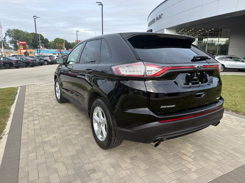 Used 2018 Ford Edge SE FWD image 5