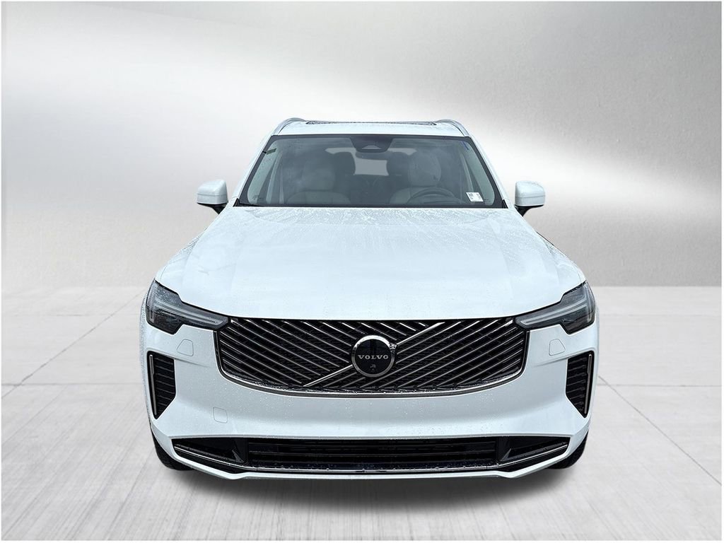 New 2026 Volvo XC90 B5 Ultra image 2