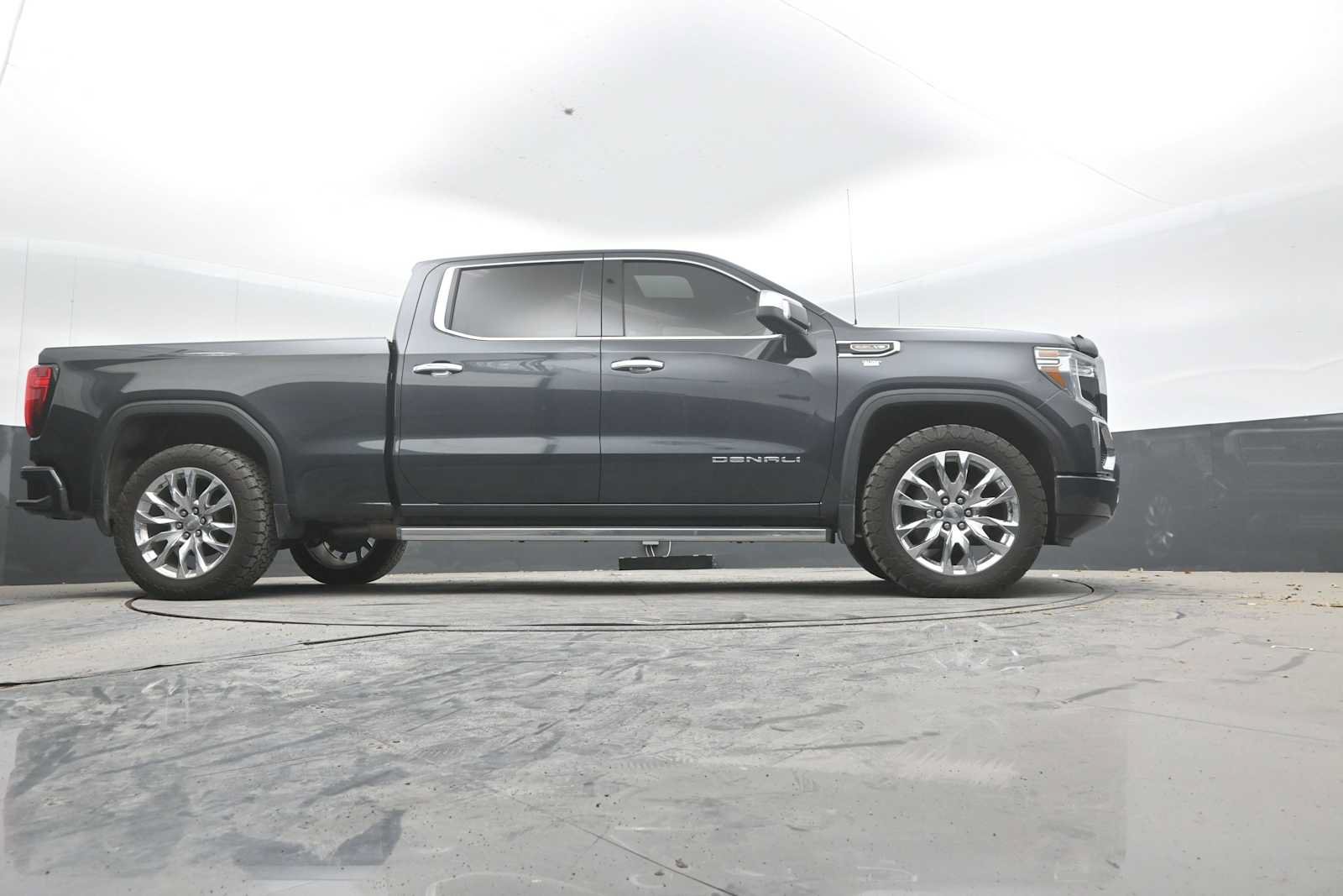 Used 2021 GMC Sierra 1500 Denali w/ Denali Ultimate Package AWD/4WD image 49