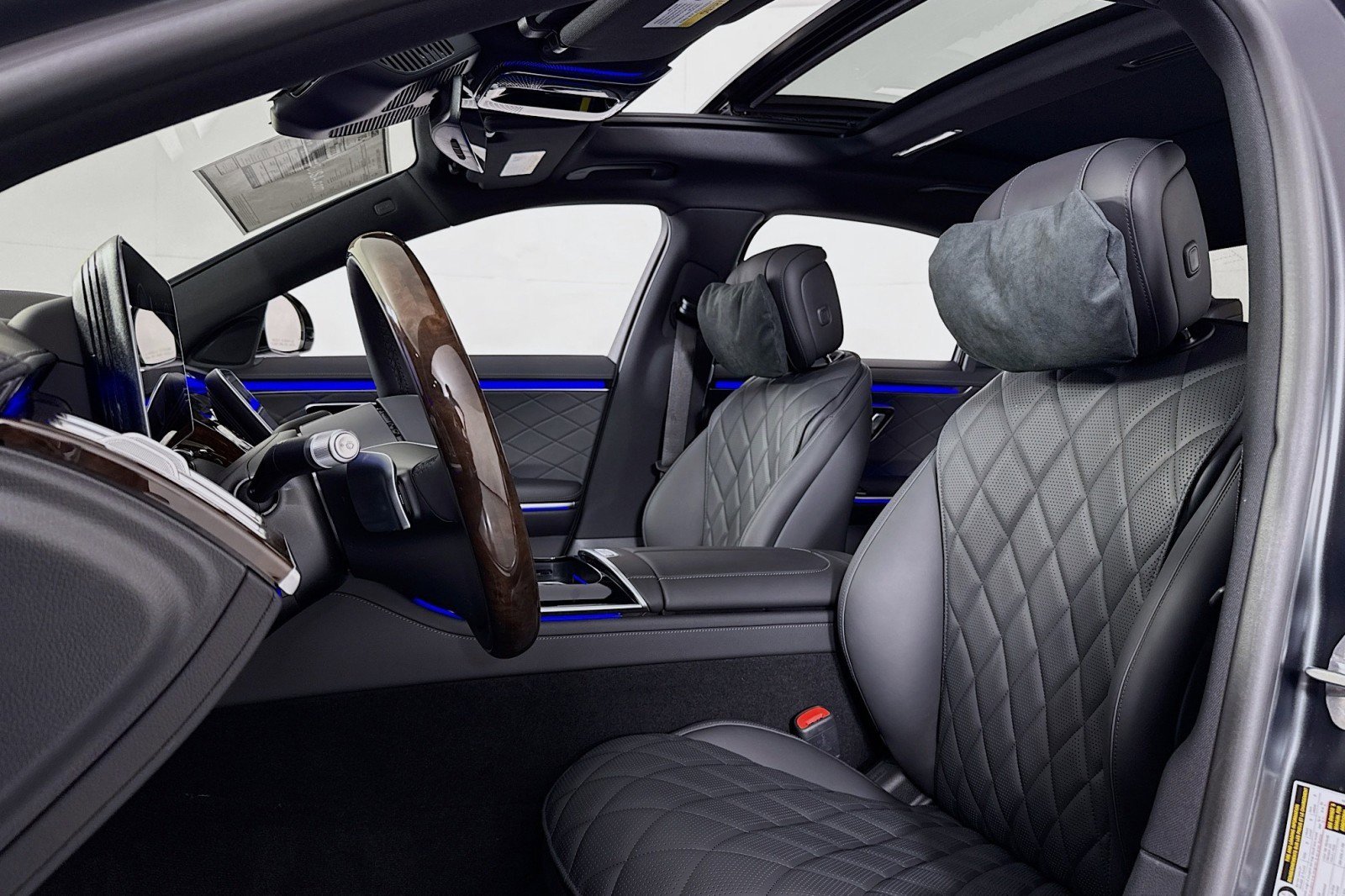 New 2026 Mercedes-Benz S 580 4MATIC Sedan image 16