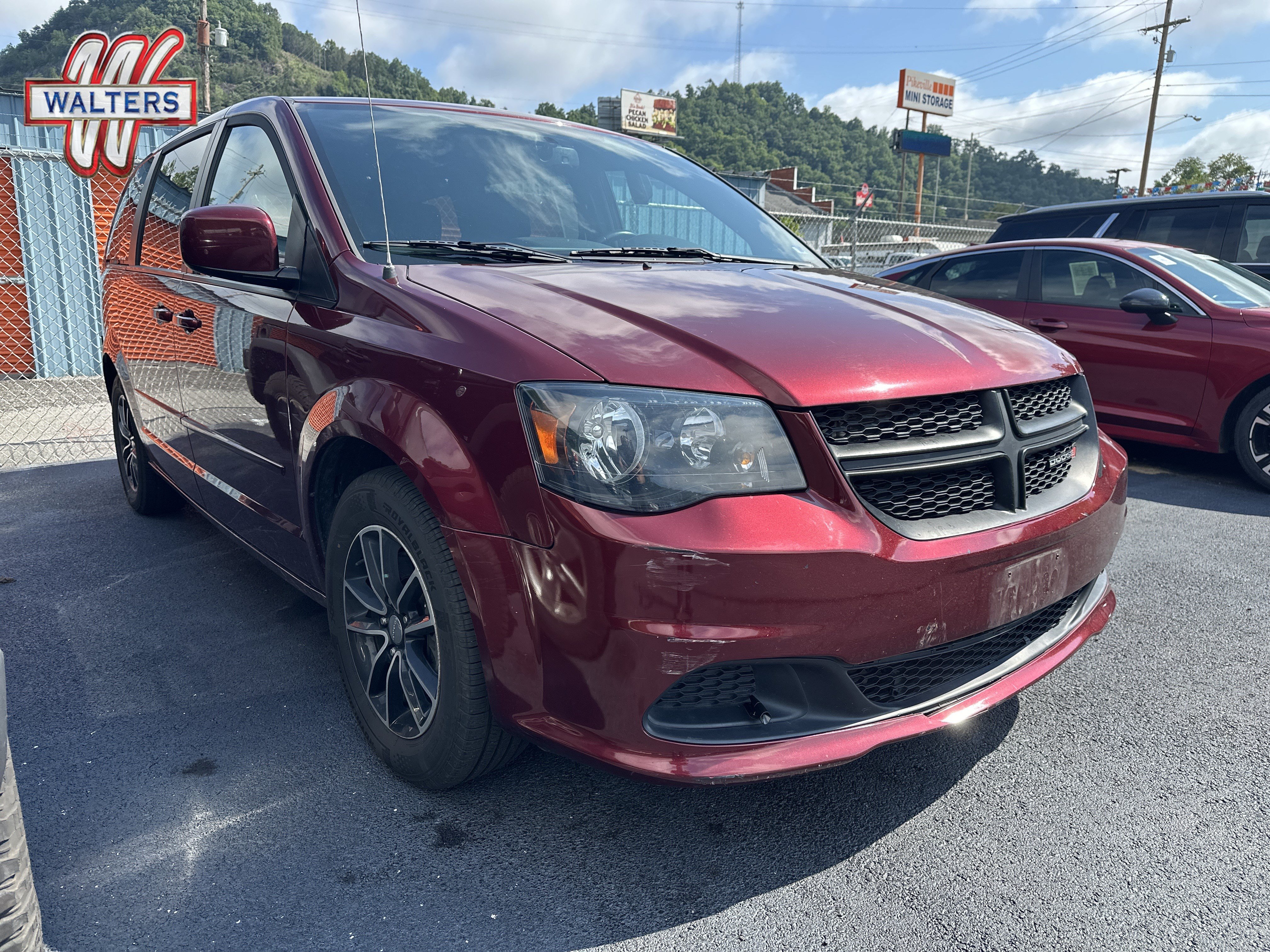 Used 2017 Dodge Grand Caravan SE
