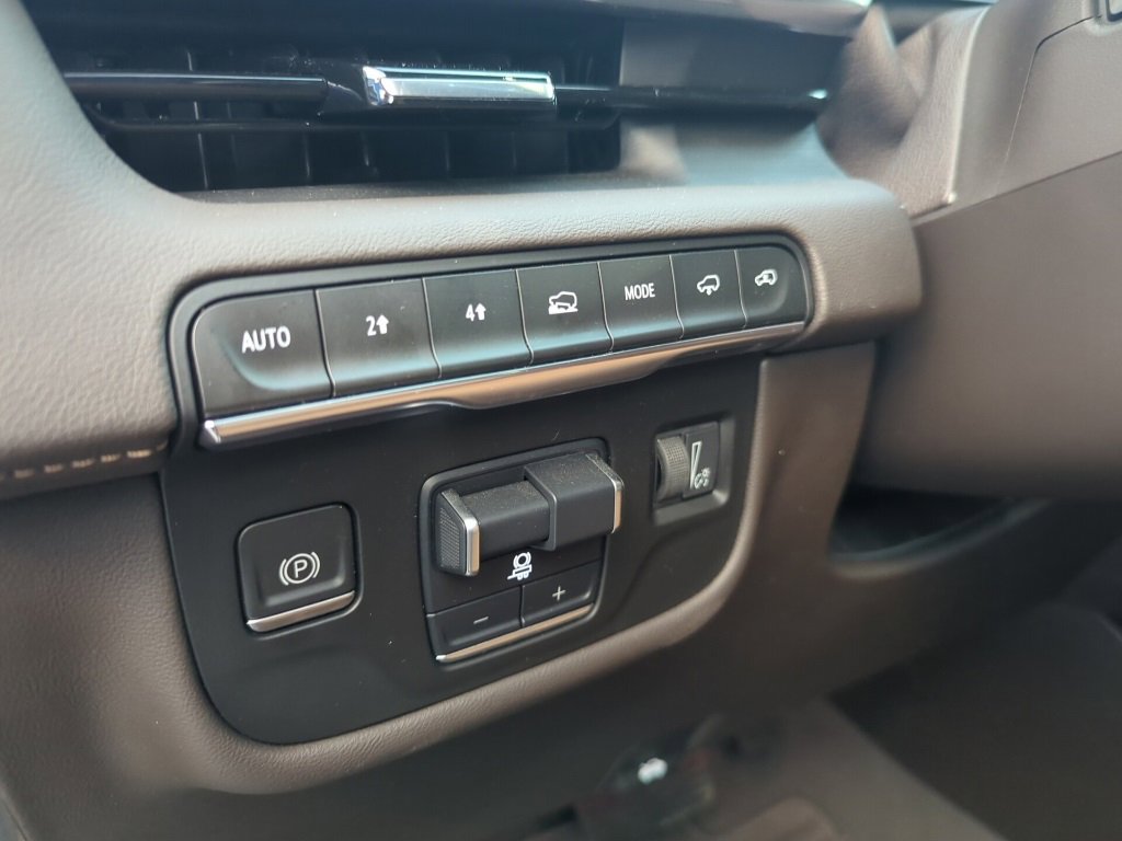 Used 2022 Cadillac Escalade Sport w/ Touring Package image 15