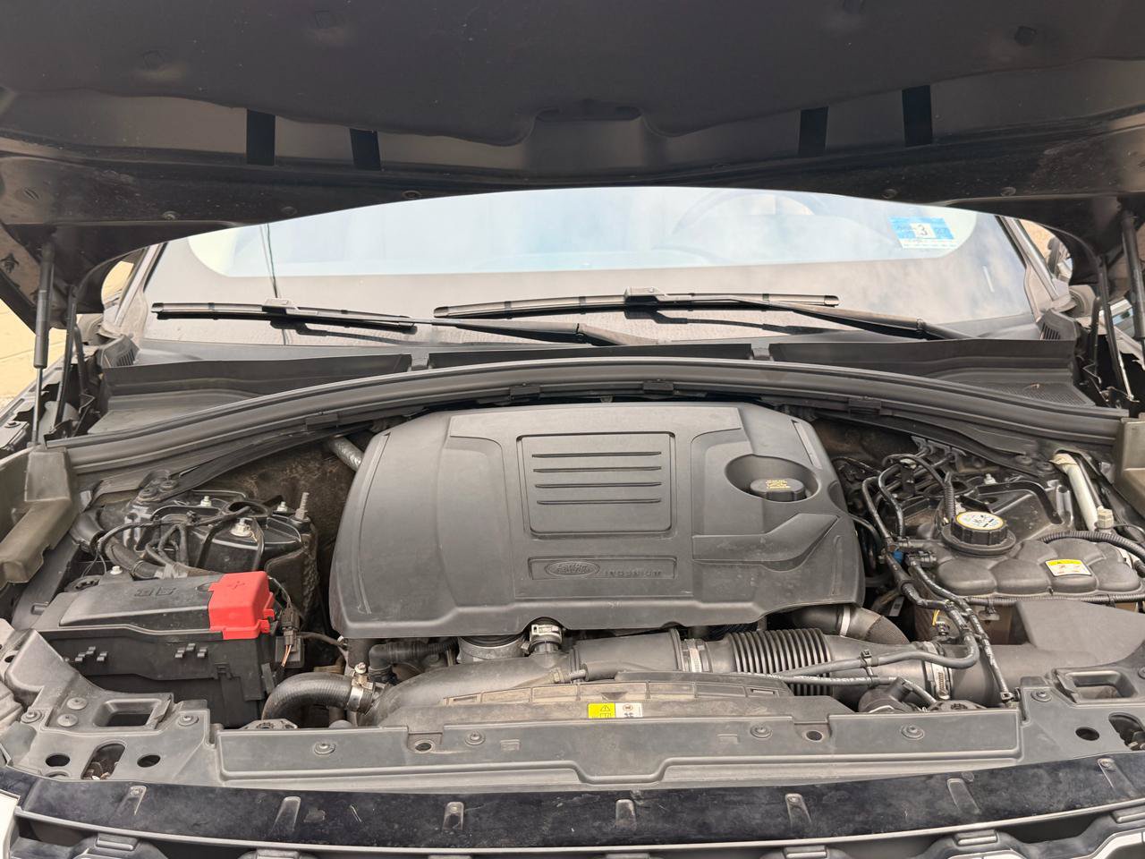 Used 2018 Land Rover Range Rover Velar S AWD/4WD image 16