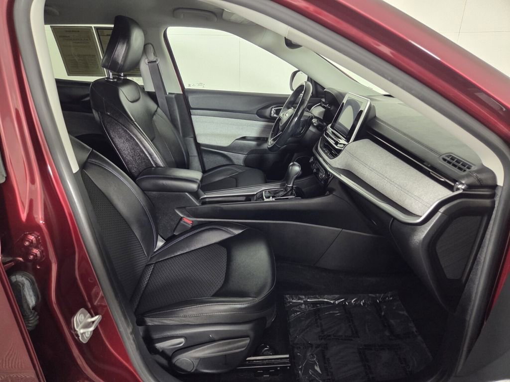 Certified 2022 Jeep Compass Latitude w/ Convenience Group AWD/4WD image 32