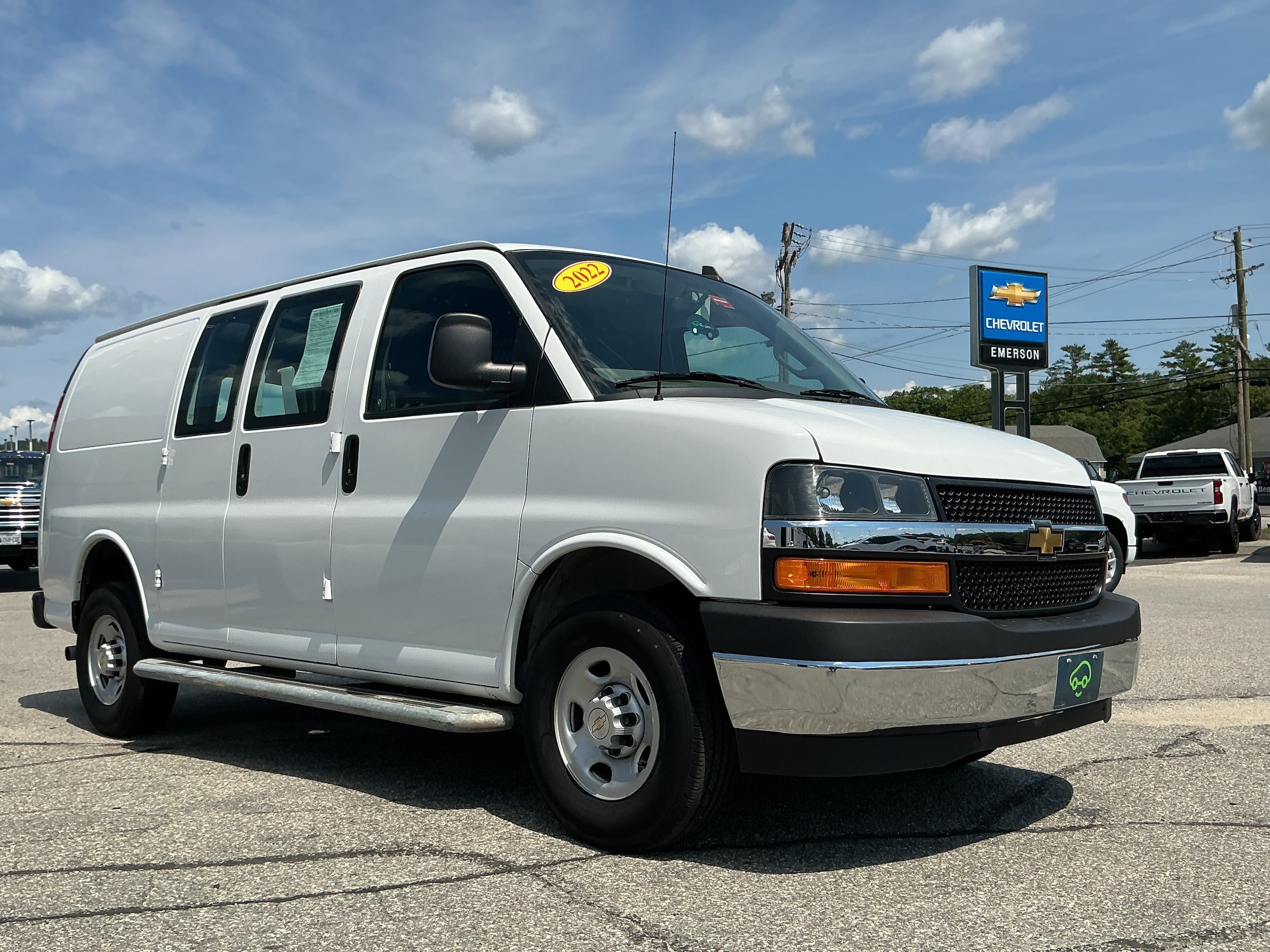 Certified 2022 Chevrolet Express 2500 w/ Driver Convenience Package RWD image 2
