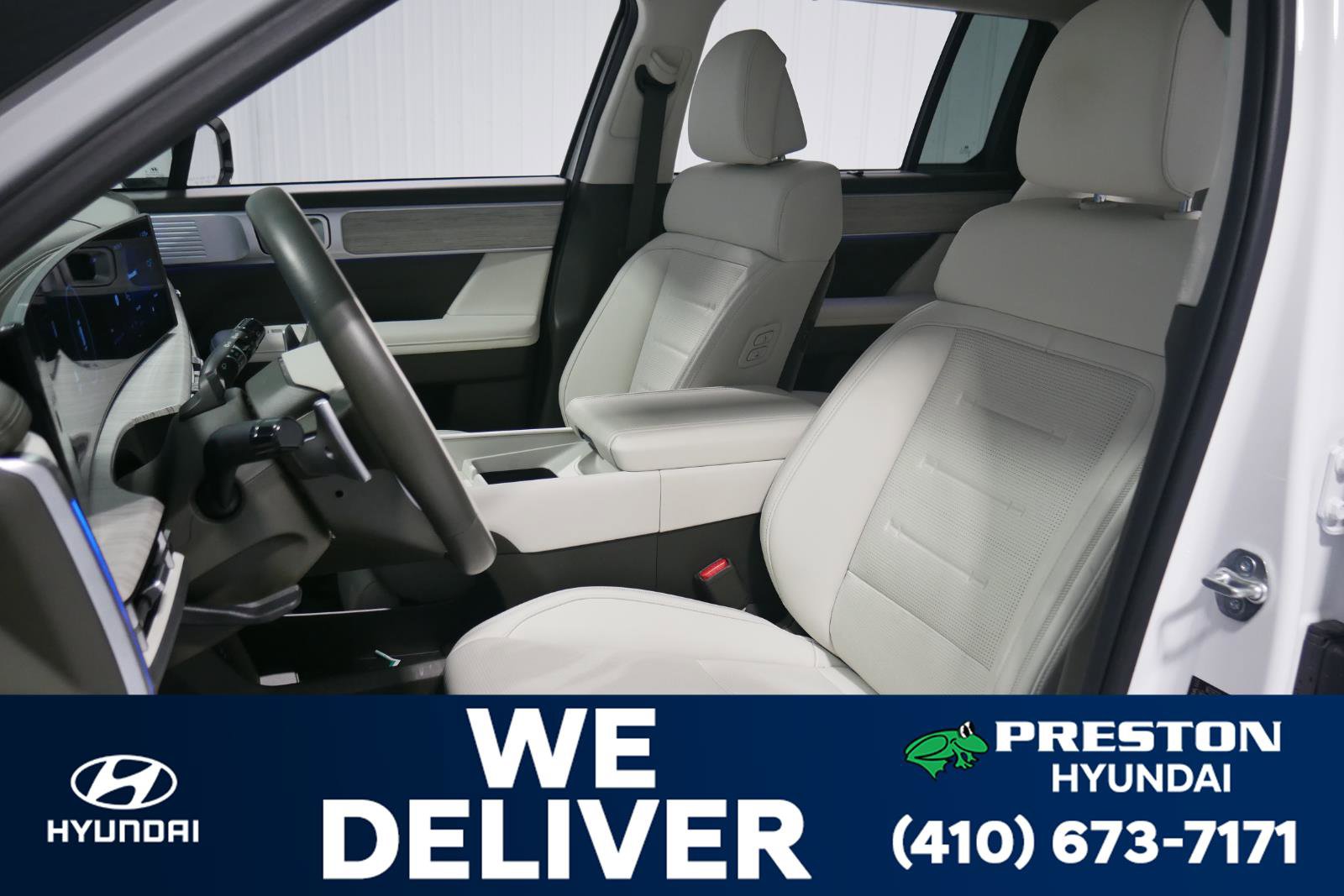 Used 2025 Hyundai Santa Fe Calligraphy image 10