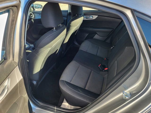 Used 2023 Kia Forte LXS image 13