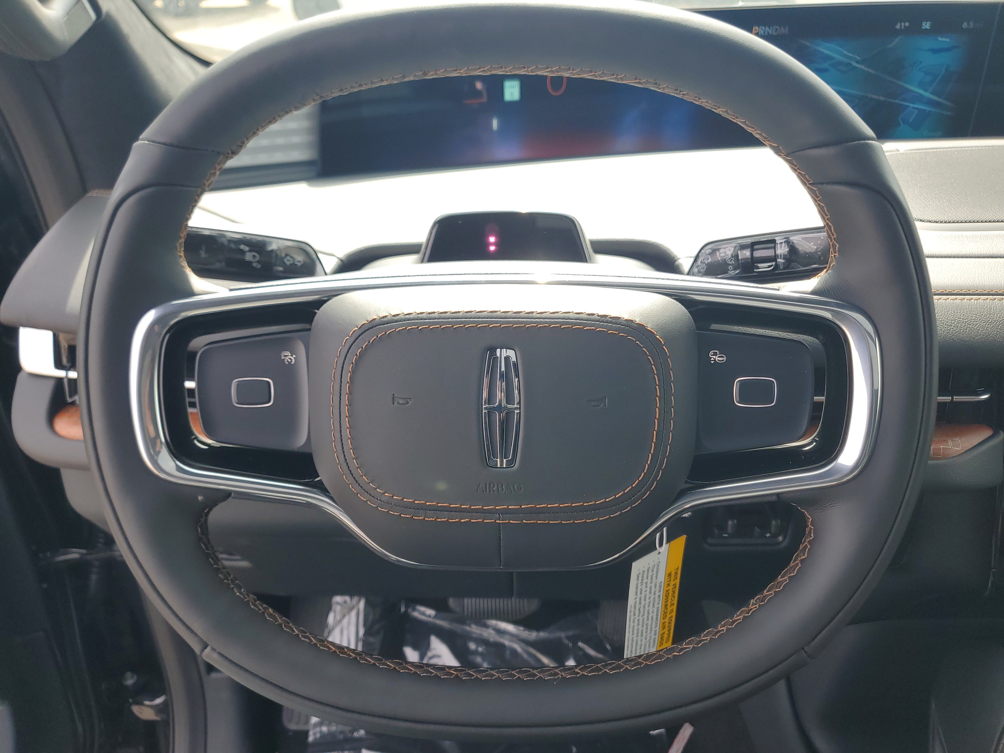 New 2026 Lincoln Navigator L Black Label AWD/4WD image 16