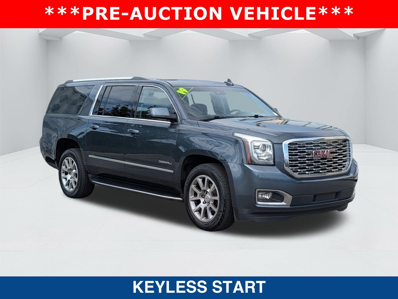 Used 2019 GMC Yukon XL Denali AWD/4WD image 3