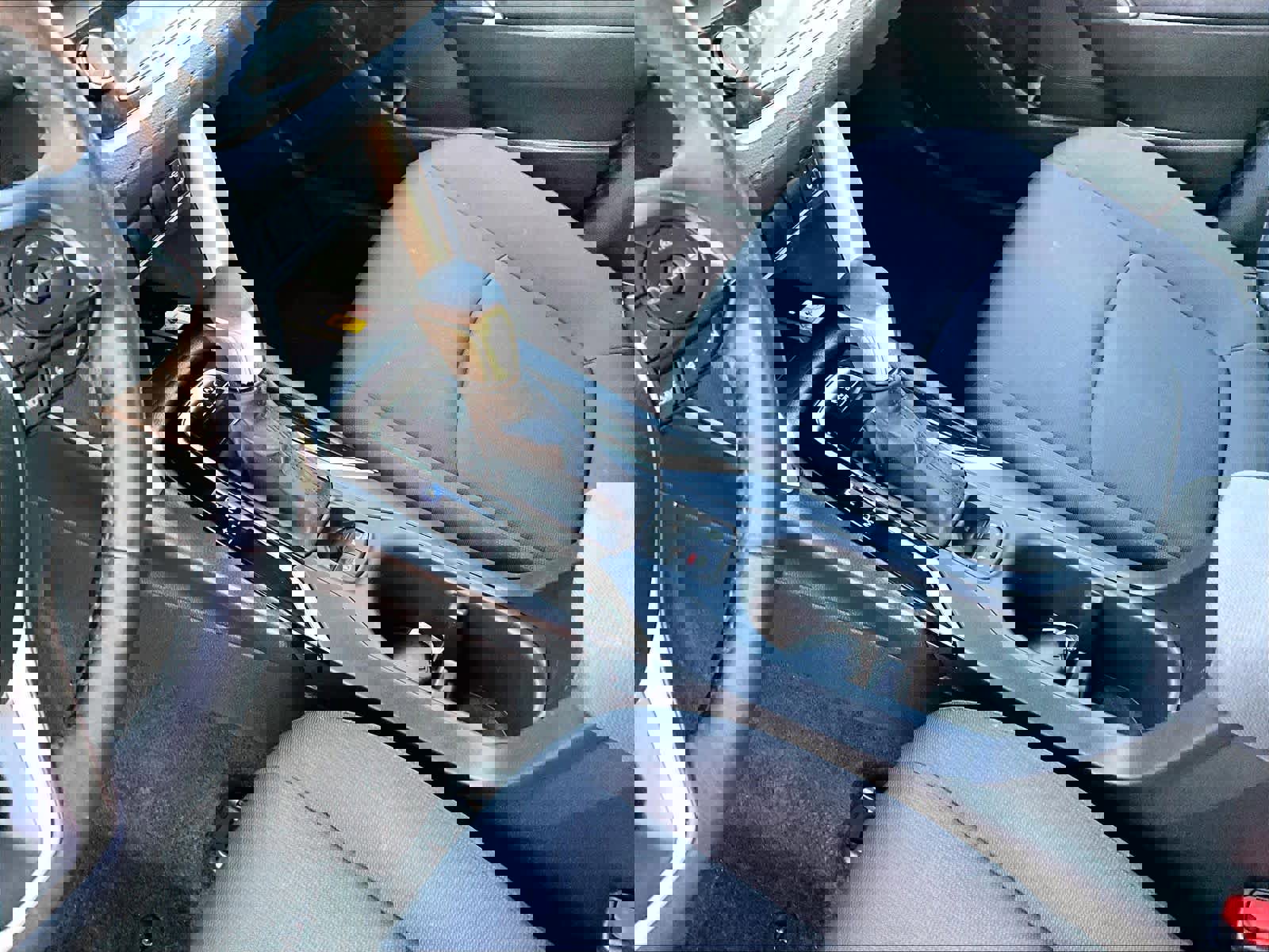 Used 2023 Toyota Corolla Cross LE image 20