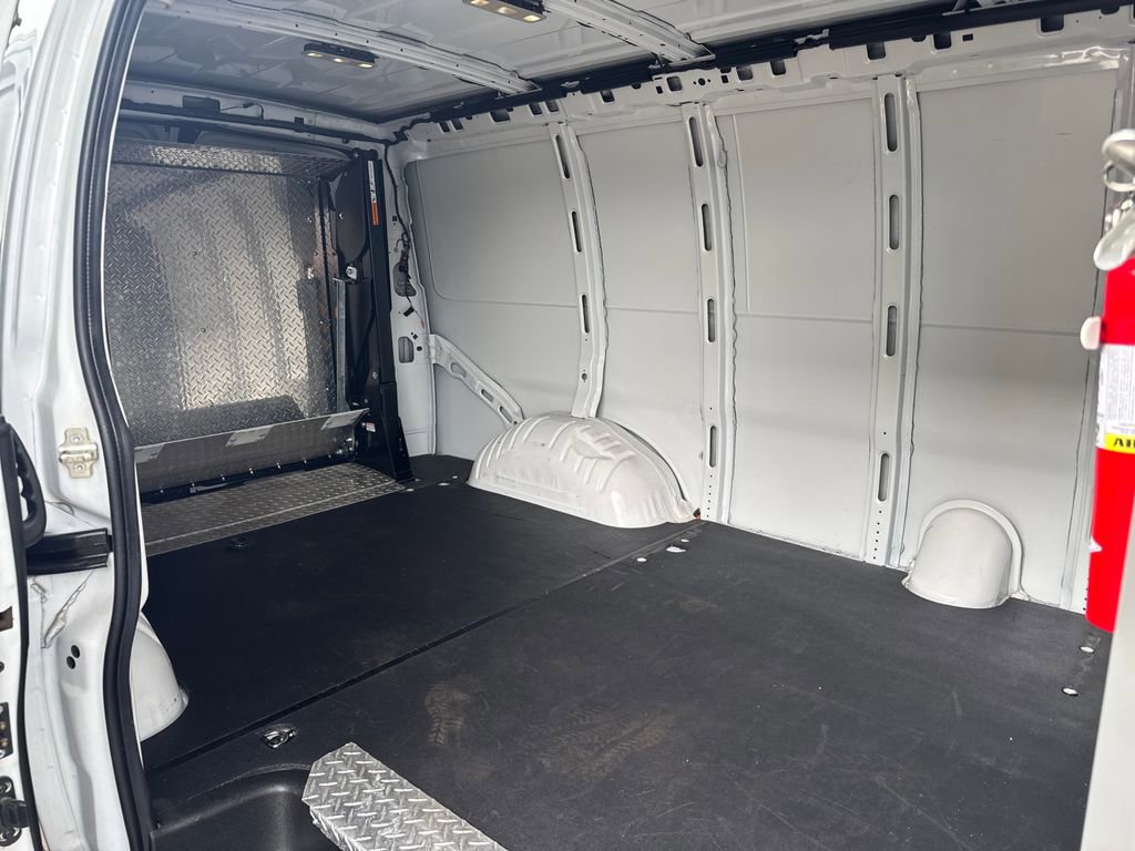 Used 2023 GMC Savana 3500 w/ Driver Convenience Package RWD image 22