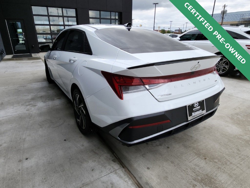 Certified 2025 Hyundai Elantra SEL image 7