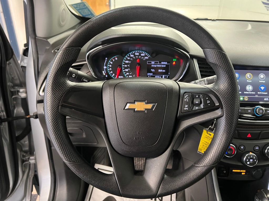 Used 2018 Chevrolet Trax LS image 17