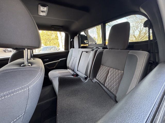 Used 2024 Nissan Titan SV w/ SV Bronze Edition Package image 33