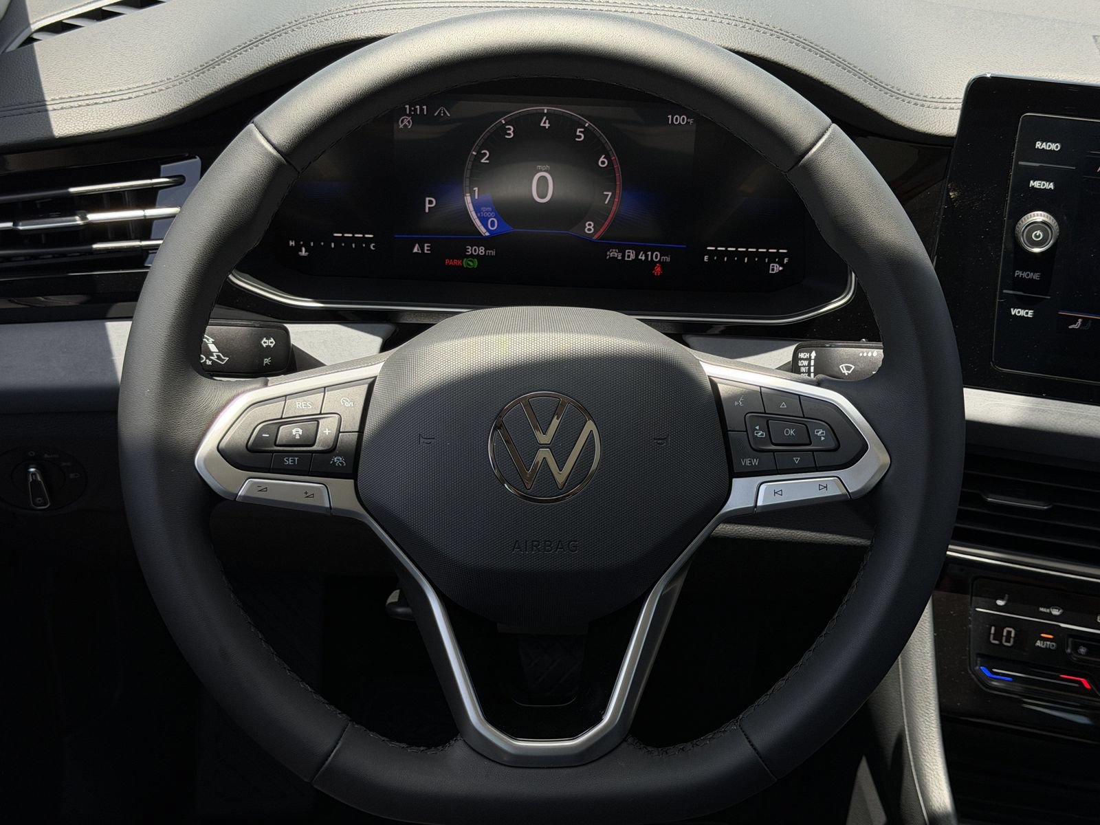 New 2026 Volkswagen Jetta SE FWD image 14