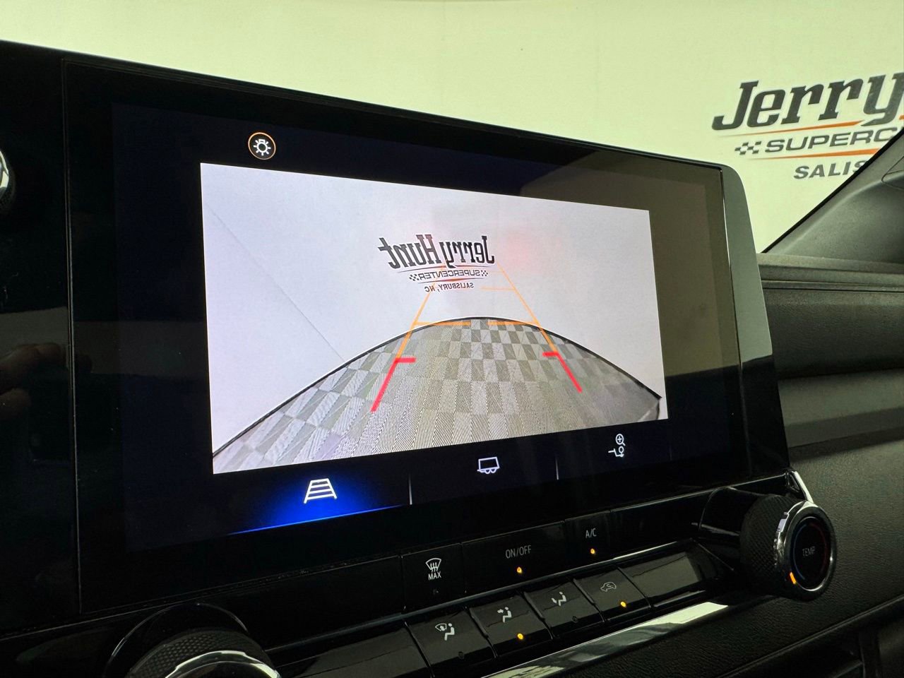 Used 2023 Chevrolet Colorado W/T RWD image 3
