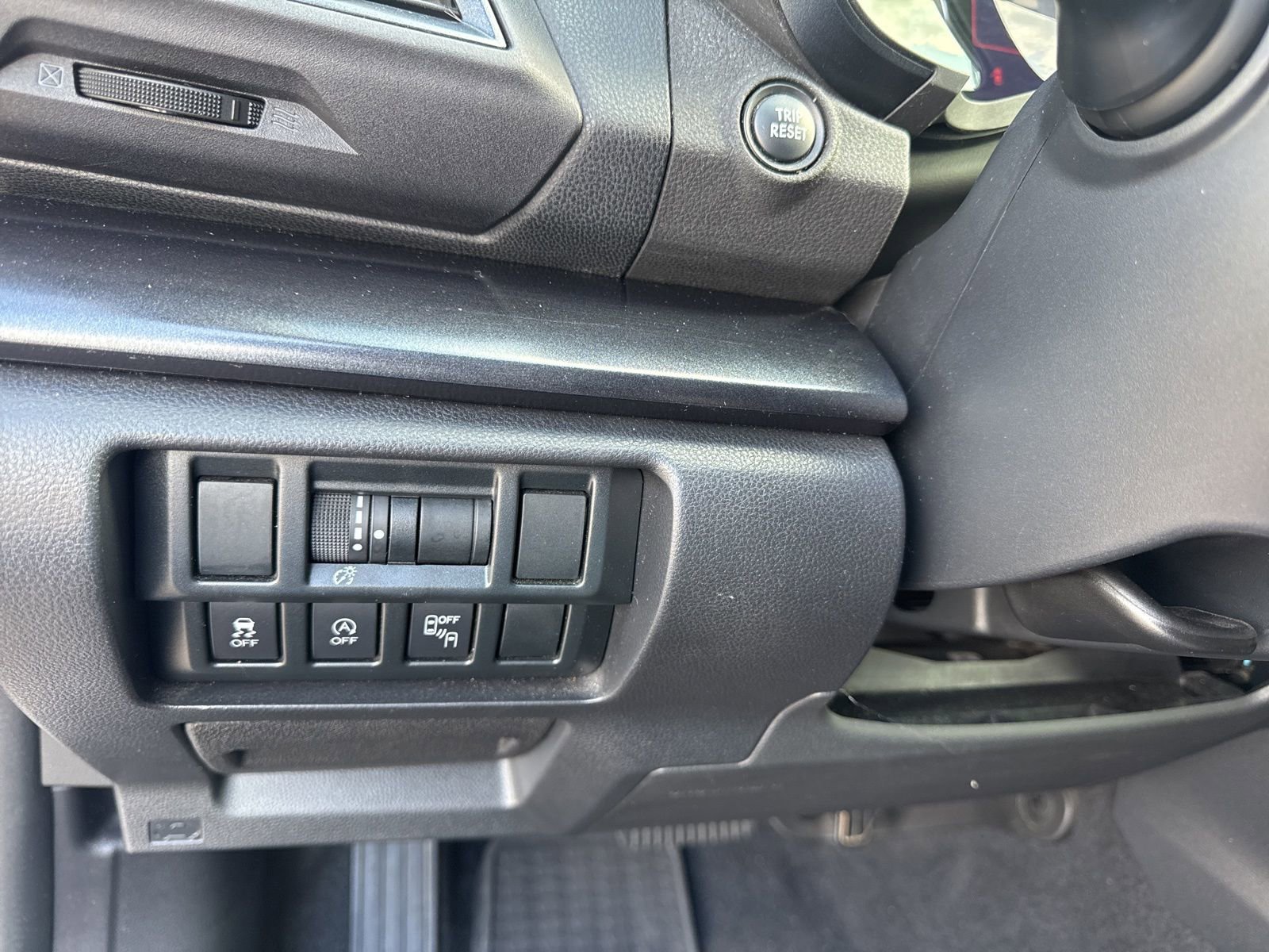 Used 2021 Subaru Crosstrek 2.5i Sport w/ Moonroof Package image 17