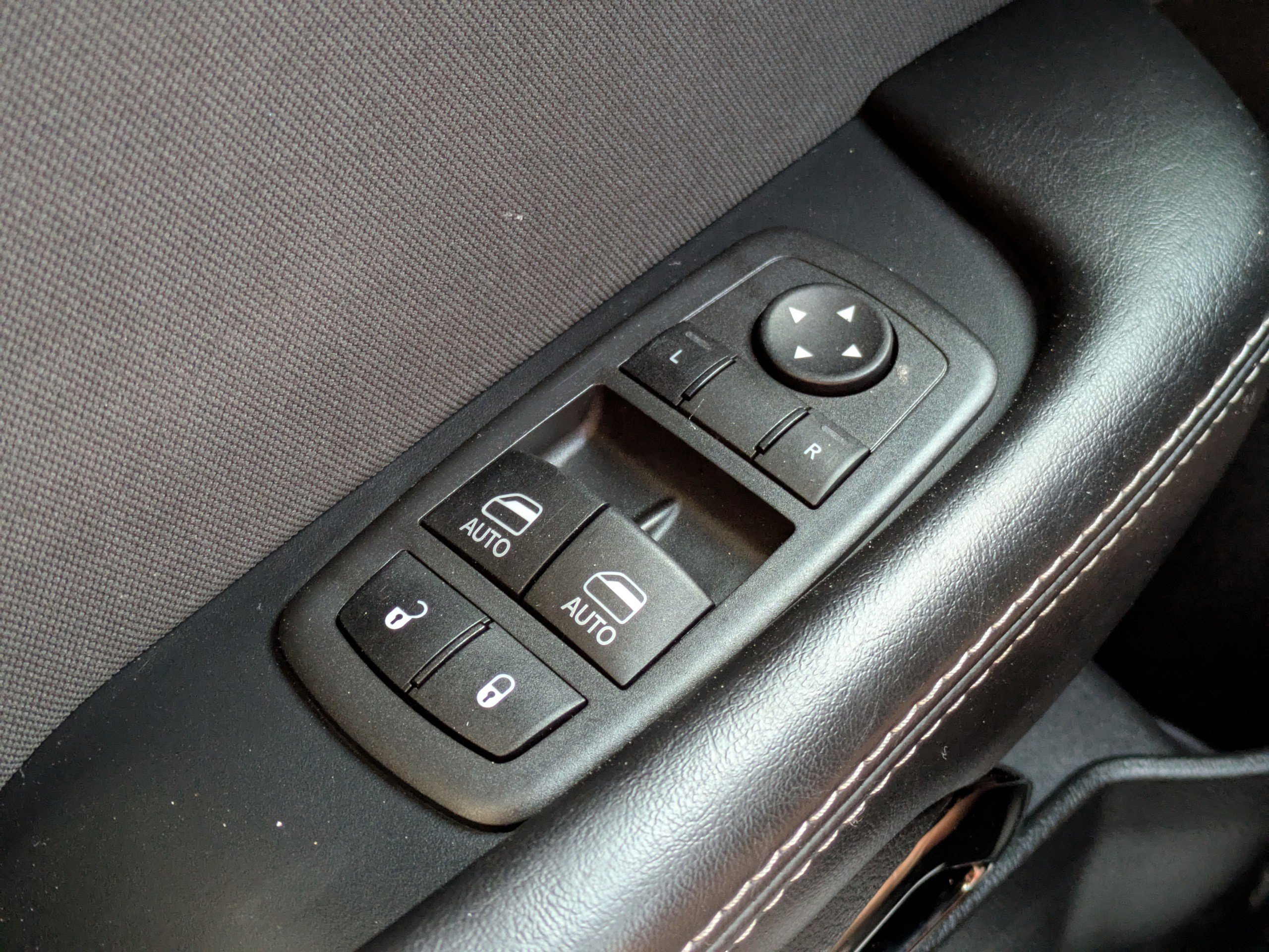 Used 2019 Dodge Challenger SRT Hellcat image 29