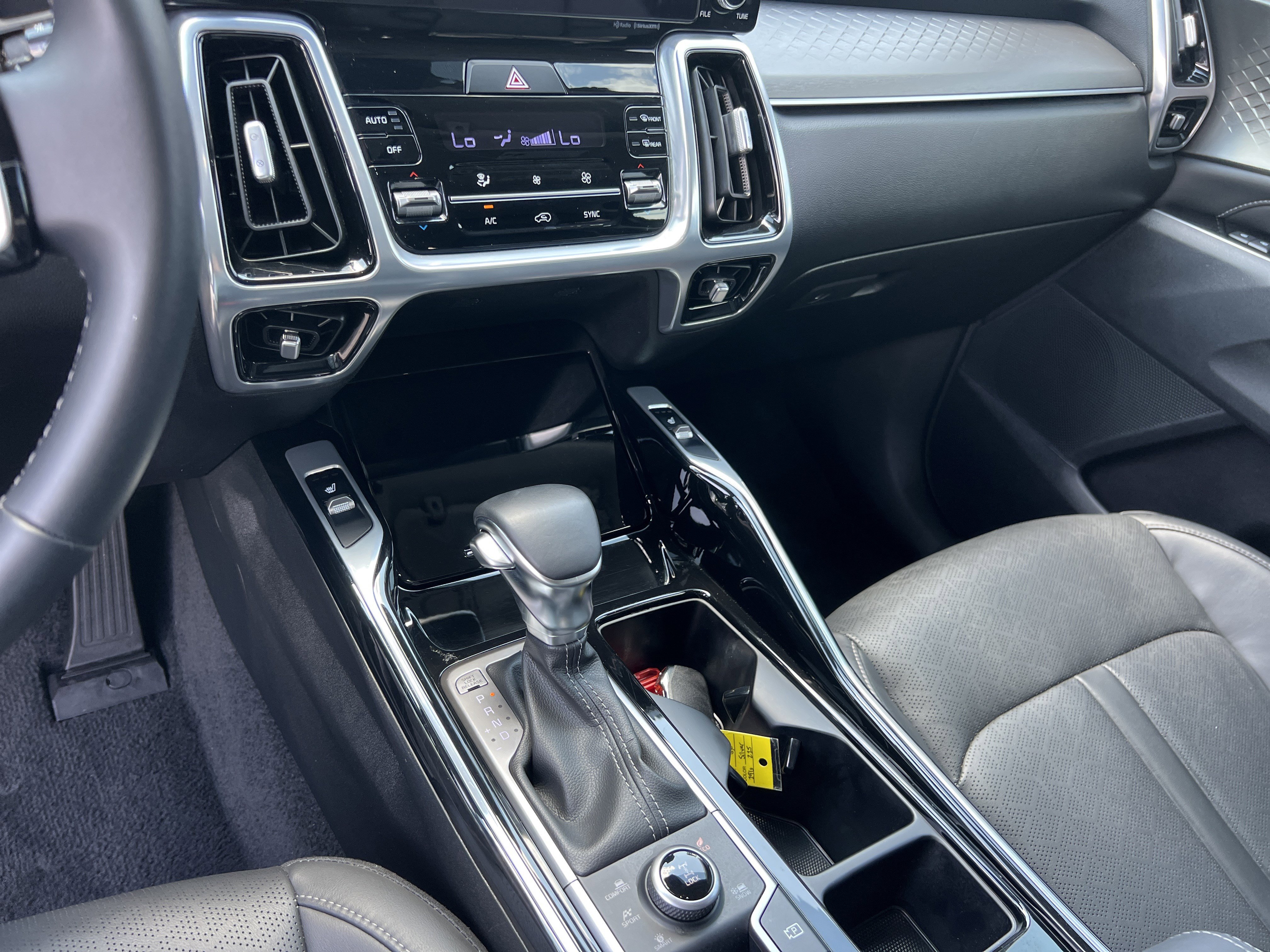 Used 2023 Kia Sorento SX AWD/4WD image 30