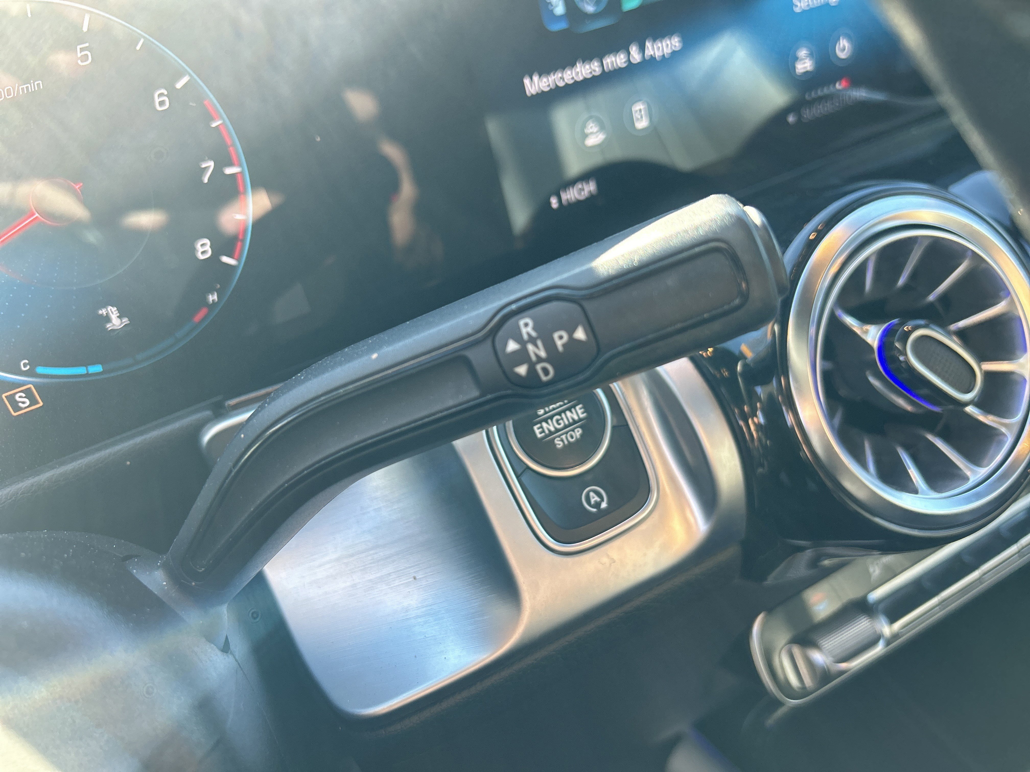 Used 2022 Mercedes-Benz GLB 250 w/ Premium Package Lite image 26