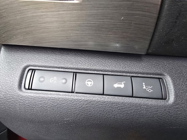 Used 2022 Nissan Pathfinder Platinum image 29