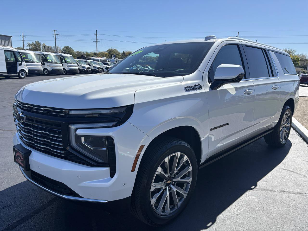 Used 2025 Chevrolet Suburban High Country AWD/4WD image 7