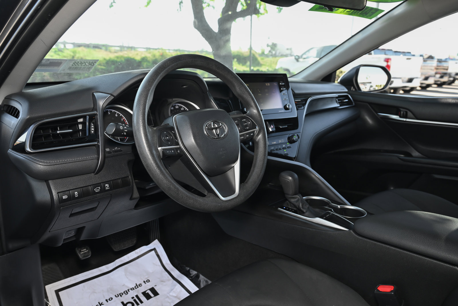 Used 2022 Toyota Camry LE w/ Carpet Mat Package (TMS) image 17