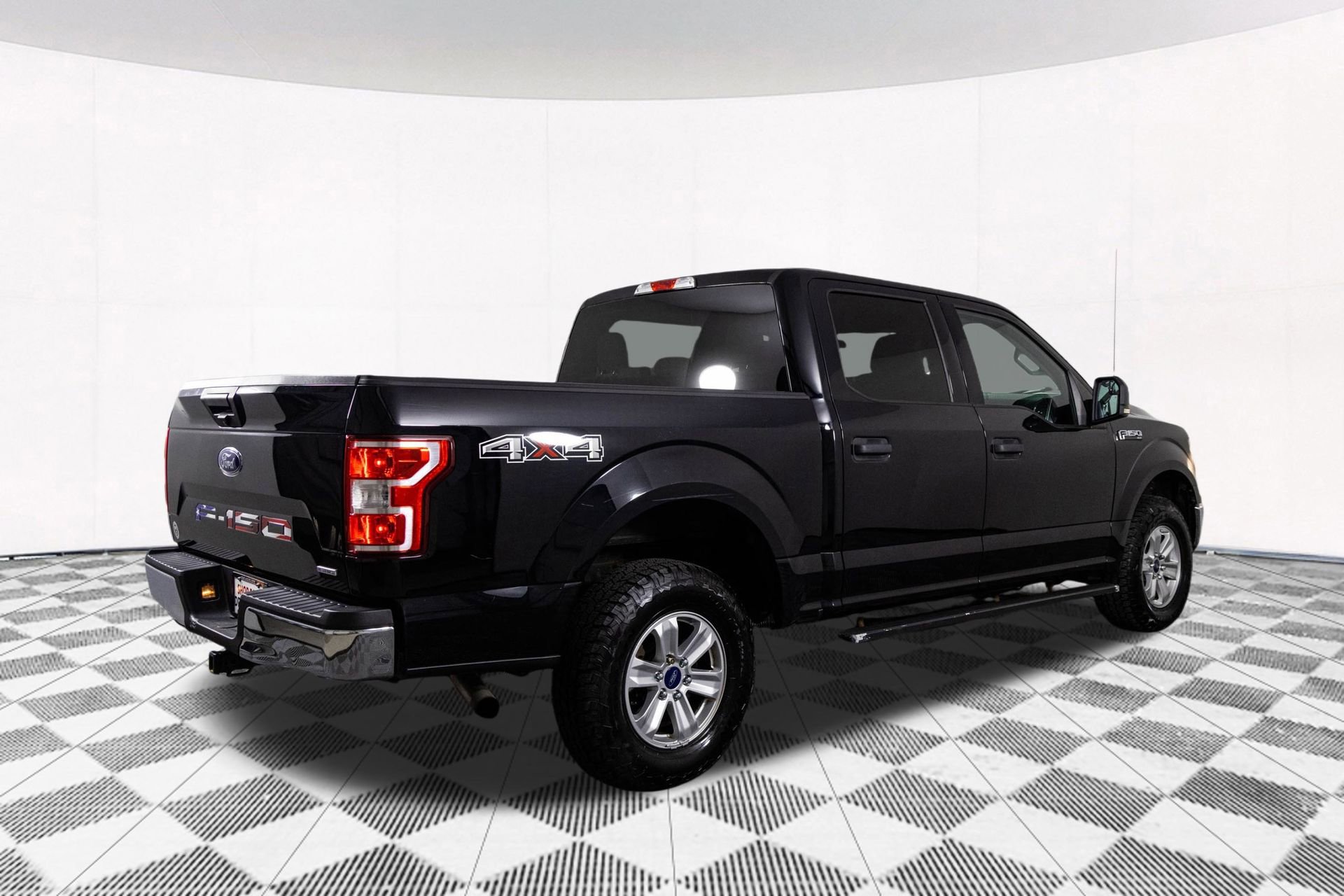 Used 2018 Ford F150 XLT image 14