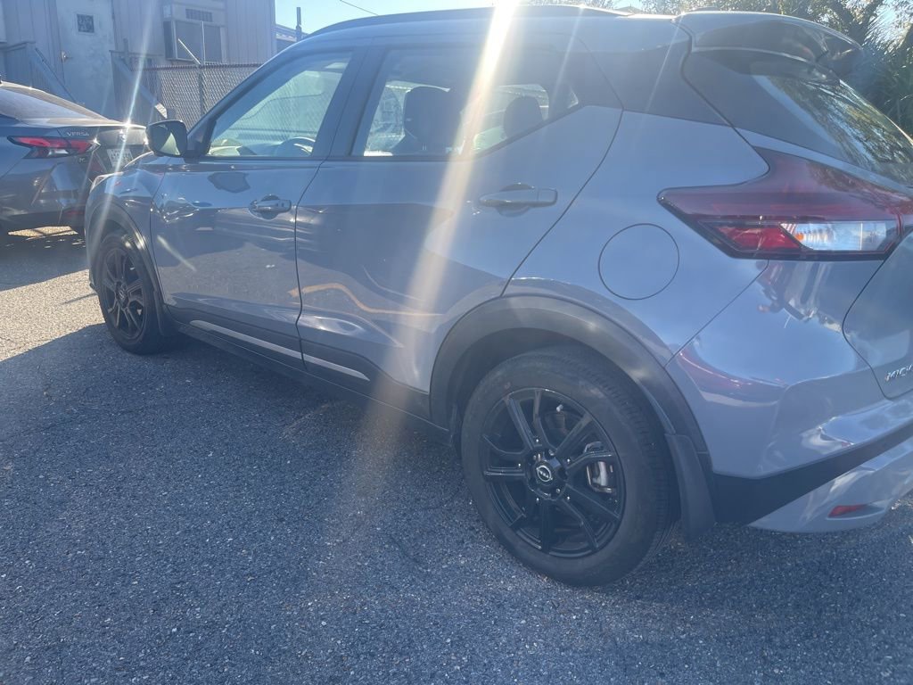 Used 2024 Nissan Kicks SR w/ SR Premium Package image 9