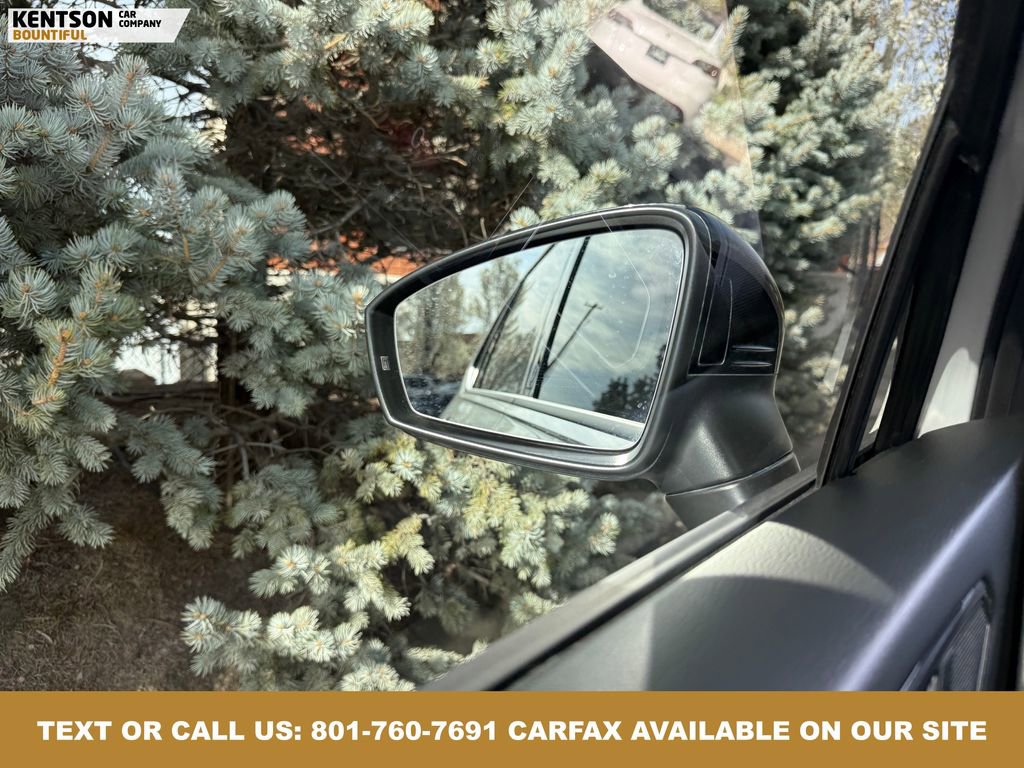 Used 2022 Volkswagen Tiguan SE R-Line image 22