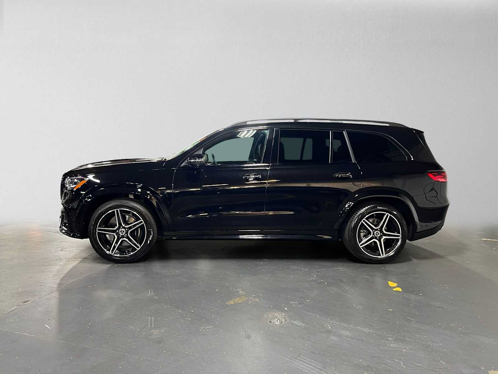 New 2026 Mercedes-Benz GLS 450 4MATIC image 6