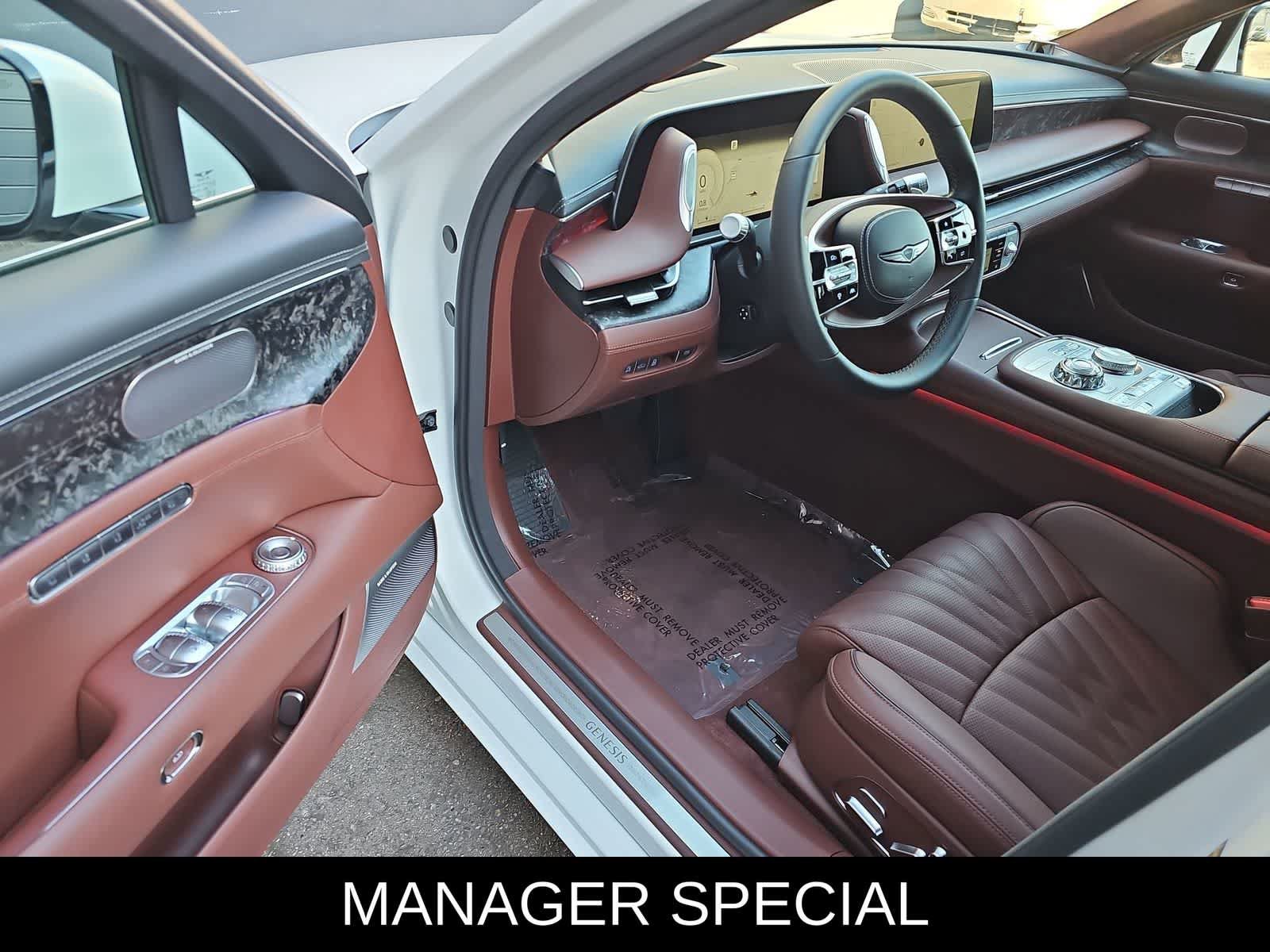 Used 2025 Genesis G90 3.5T AWD/4WD image 10