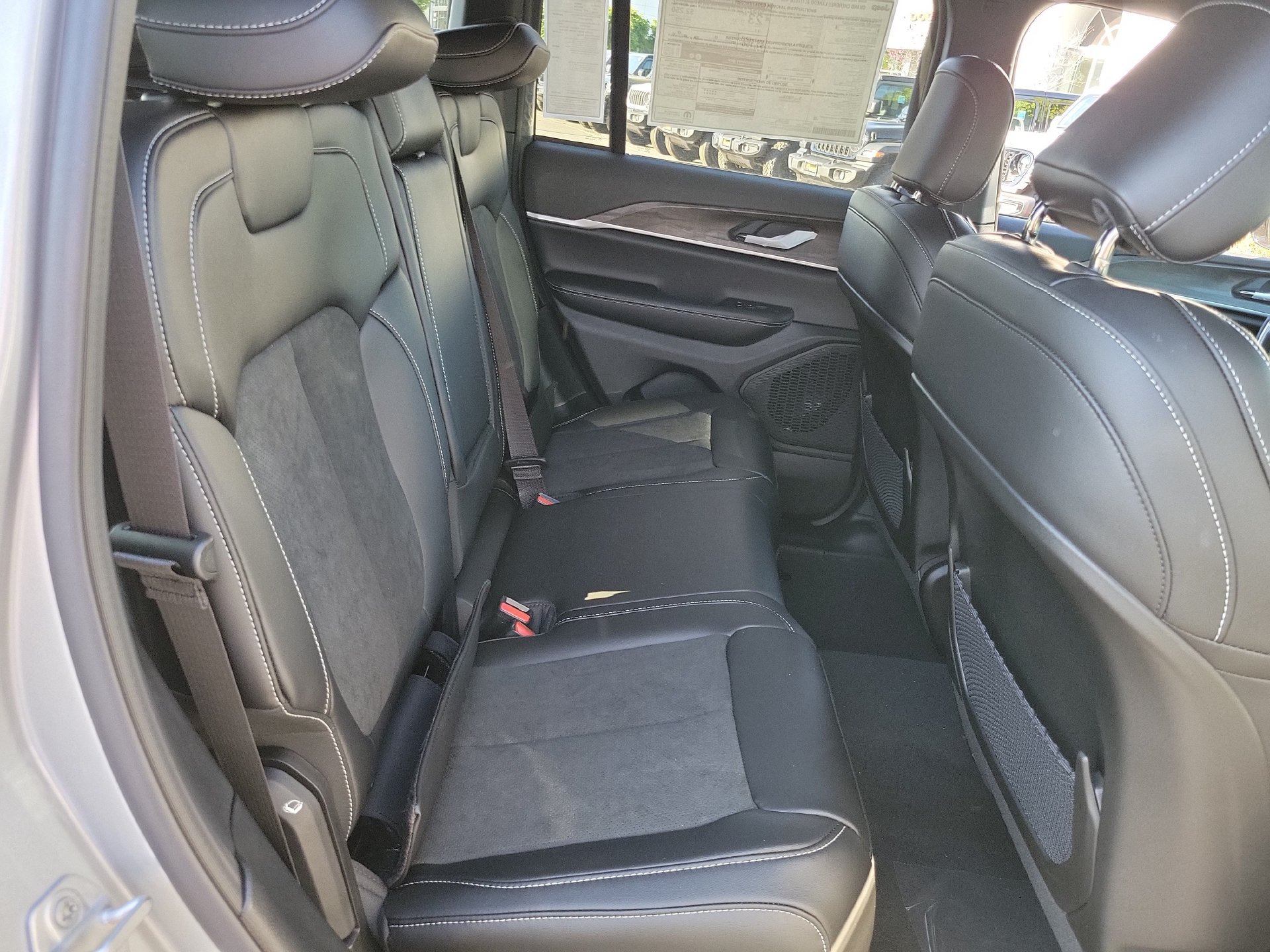 New 2026 Jeep Grand Cherokee Altitude RWD image 19