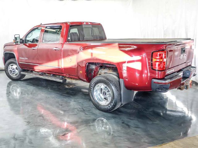 Used 2015 GMC Sierra 3500 Denali w/ Duramax Plus Package AWD/4WD image 9