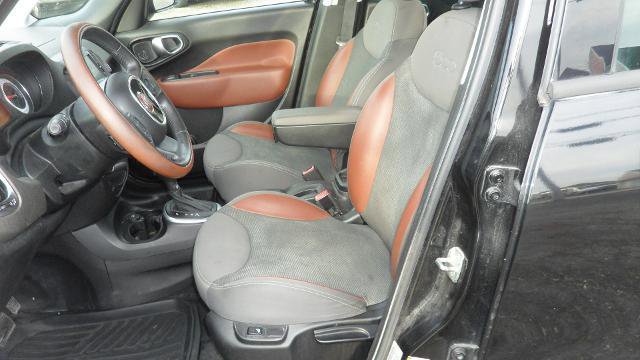 Used 2014 FIAT 500L Trekking w/ Popular Equipment Group image 21