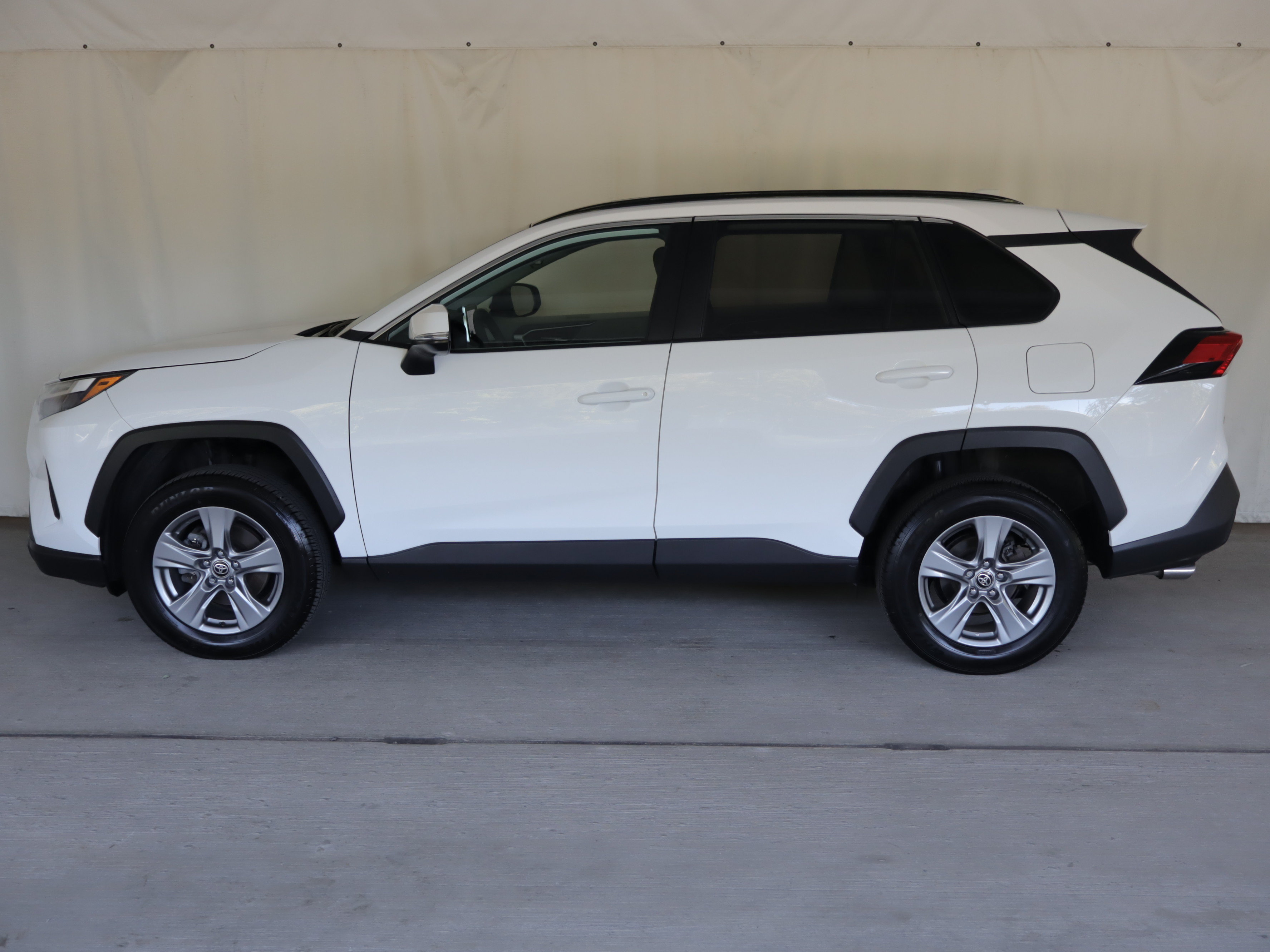 Used 2024 Toyota RAV4 XLE w/ Convenience Package AWD/4WD image 25