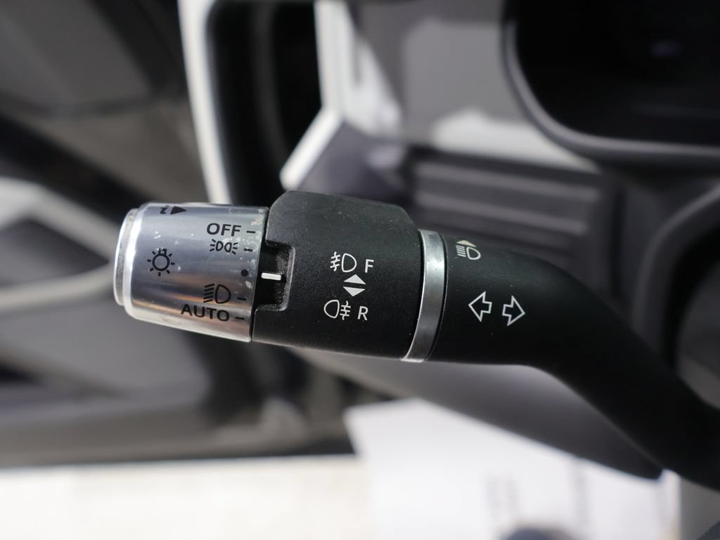 Used 2020 Land Rover Defender 110 HSE AWD/4WD image 31