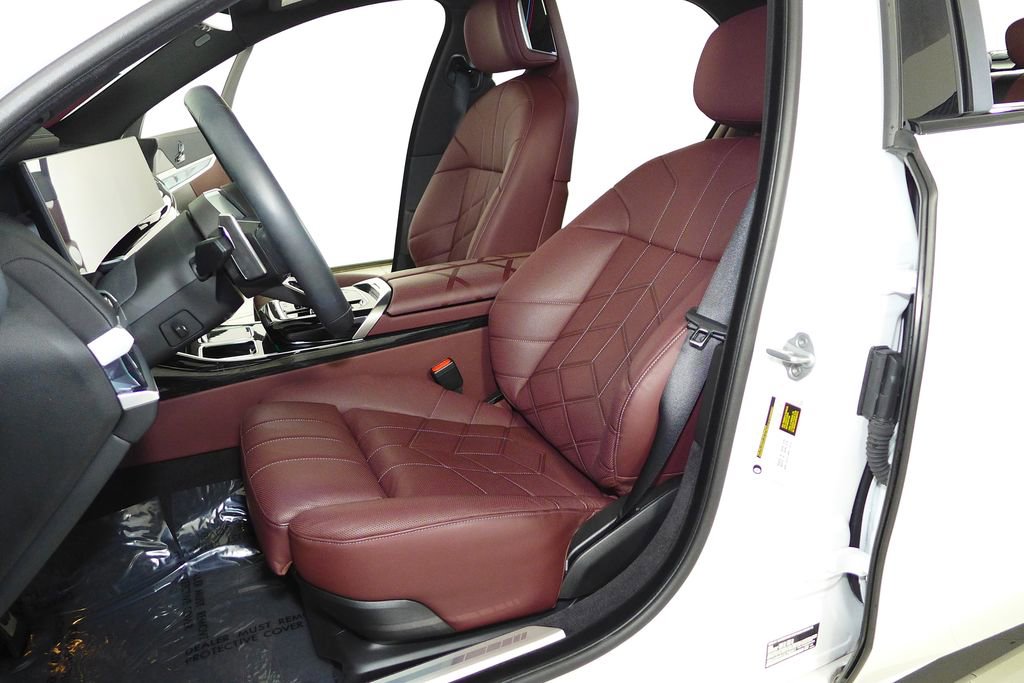 Used 2025 BMW 740i RWD image 22
