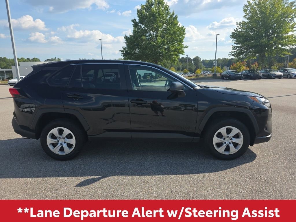 Used 2024 Toyota RAV4 LE image 8