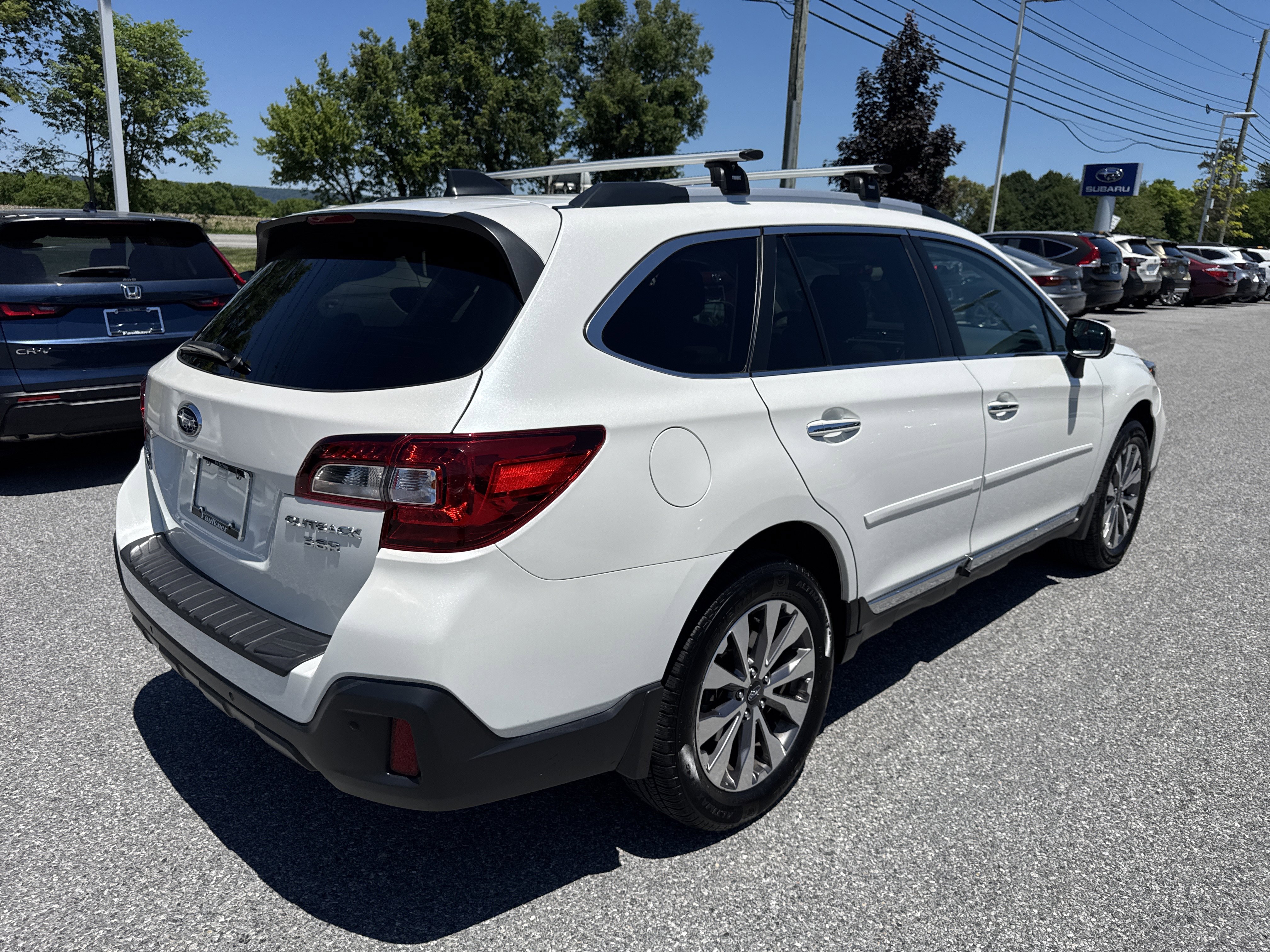 Used 2018 Subaru Outback 3.6R Touring AWD/4WD image 30