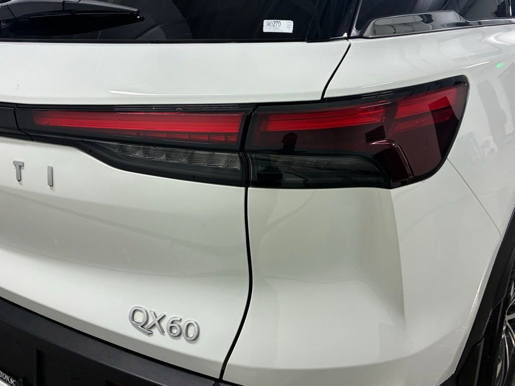 Used 2025 INFINITI QX60 Pure FWD image 9