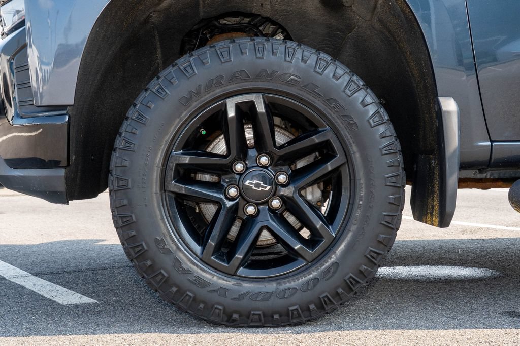 Used 2021 Chevrolet Silverado 1500 LT Trail Boss w/ Convenience Package II AWD/4WD image 31