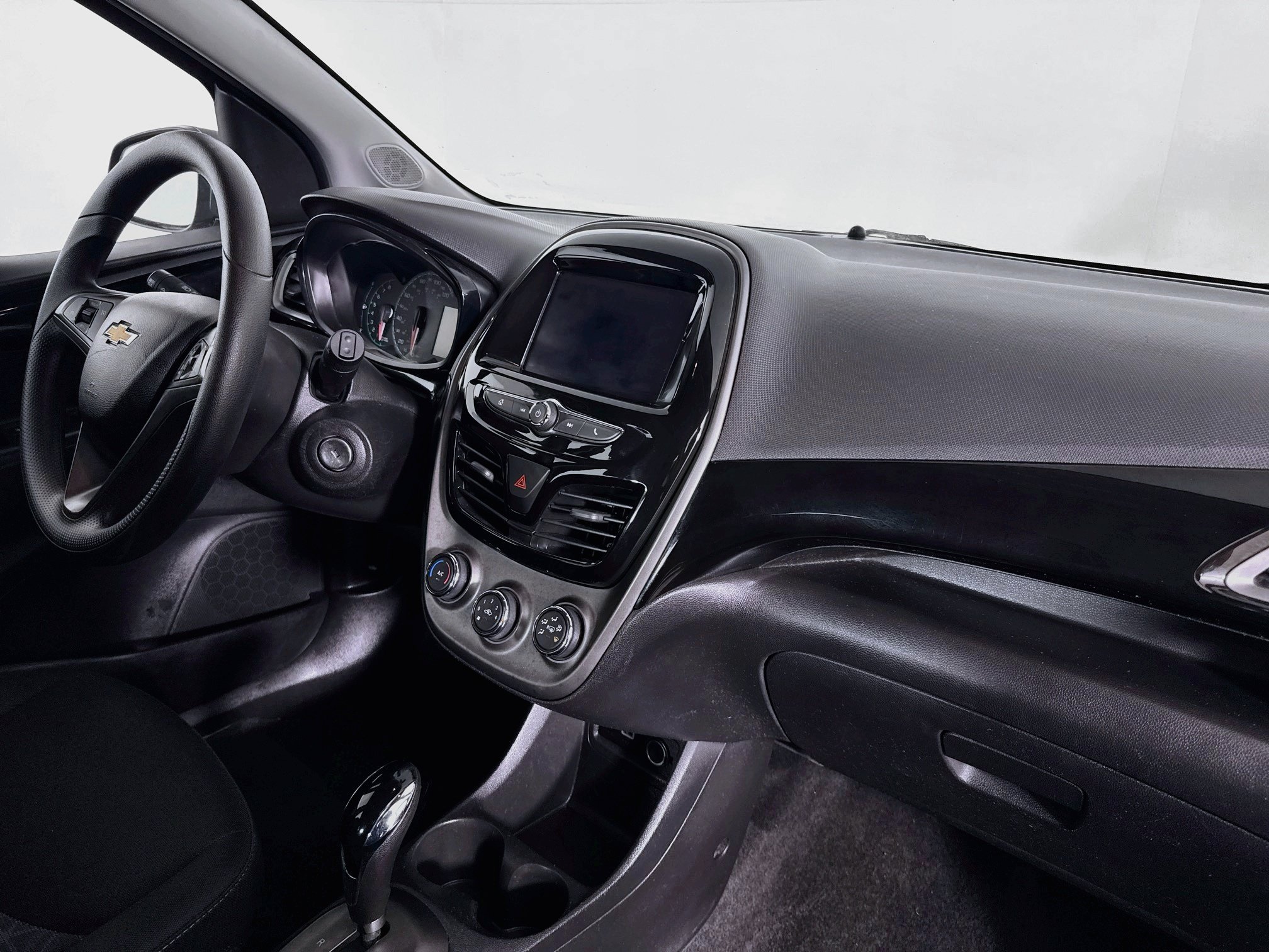 Used 2021 Chevrolet Spark LT FWD image 27