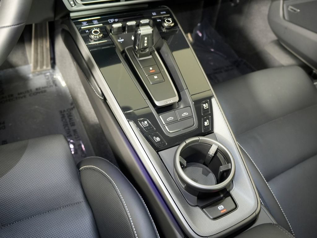 Certified 2024 Porsche 911 Targa 4S AWD/4WD image 39