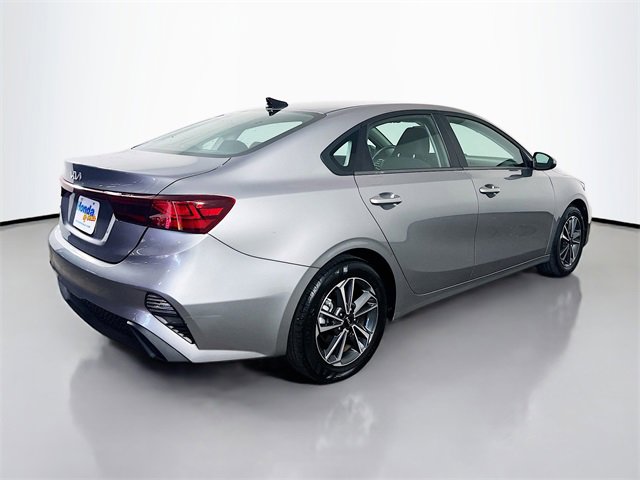 Used 2023 Kia Forte LXS image 9