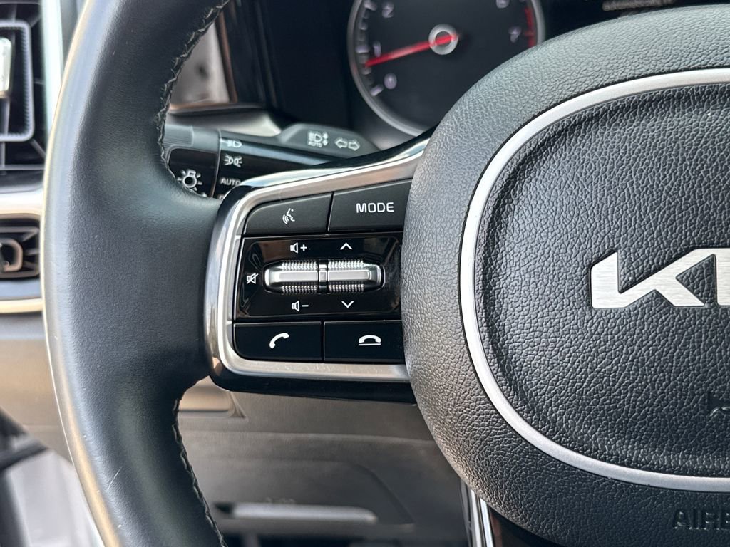 Used 2022 Kia Sorento S image 15